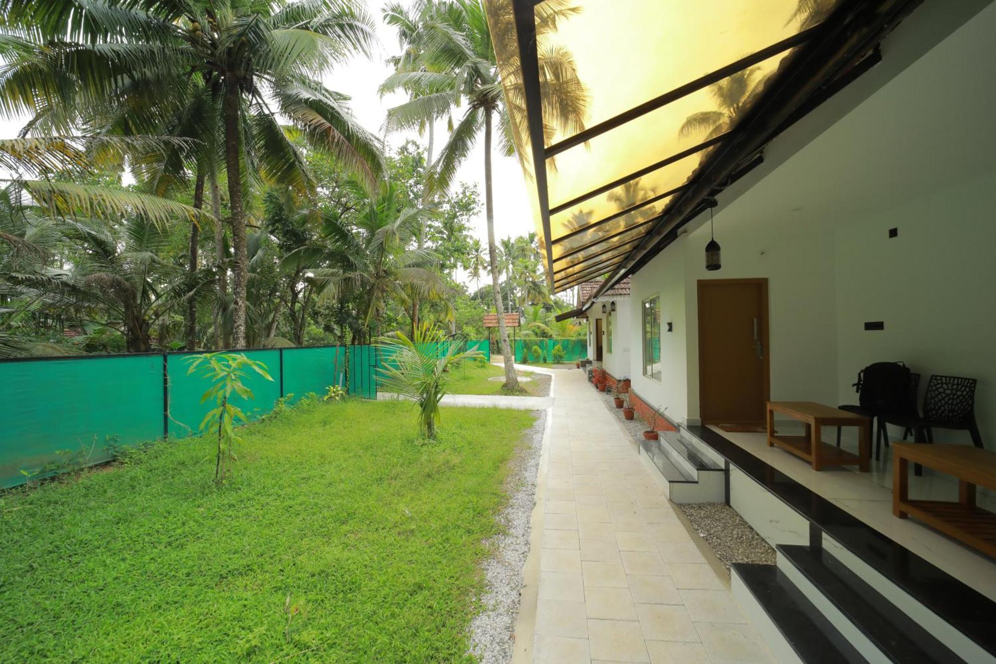 Апартаменти Prakruthi Residency Munroeisland Mundrothuruth Екстер'єр фото